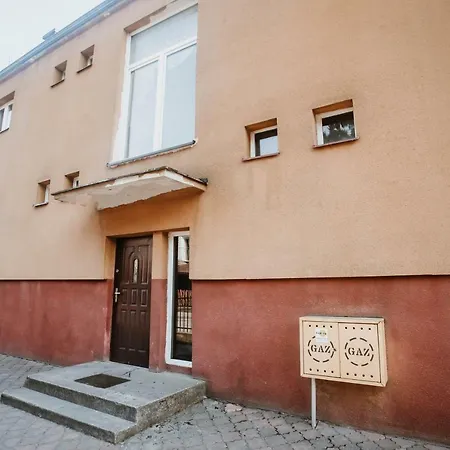 Apartament W Karwi Blisko Morza アパート カルビア